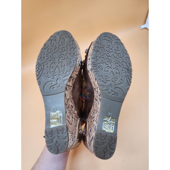 Spring Step Brown Floral Wedge Sandals - Picture 8 of 11